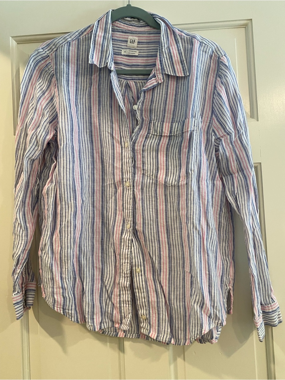 GAP Women's Striped Button-Down Shirt - Blue & Pink